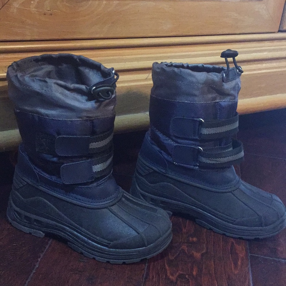 Boys snow boots